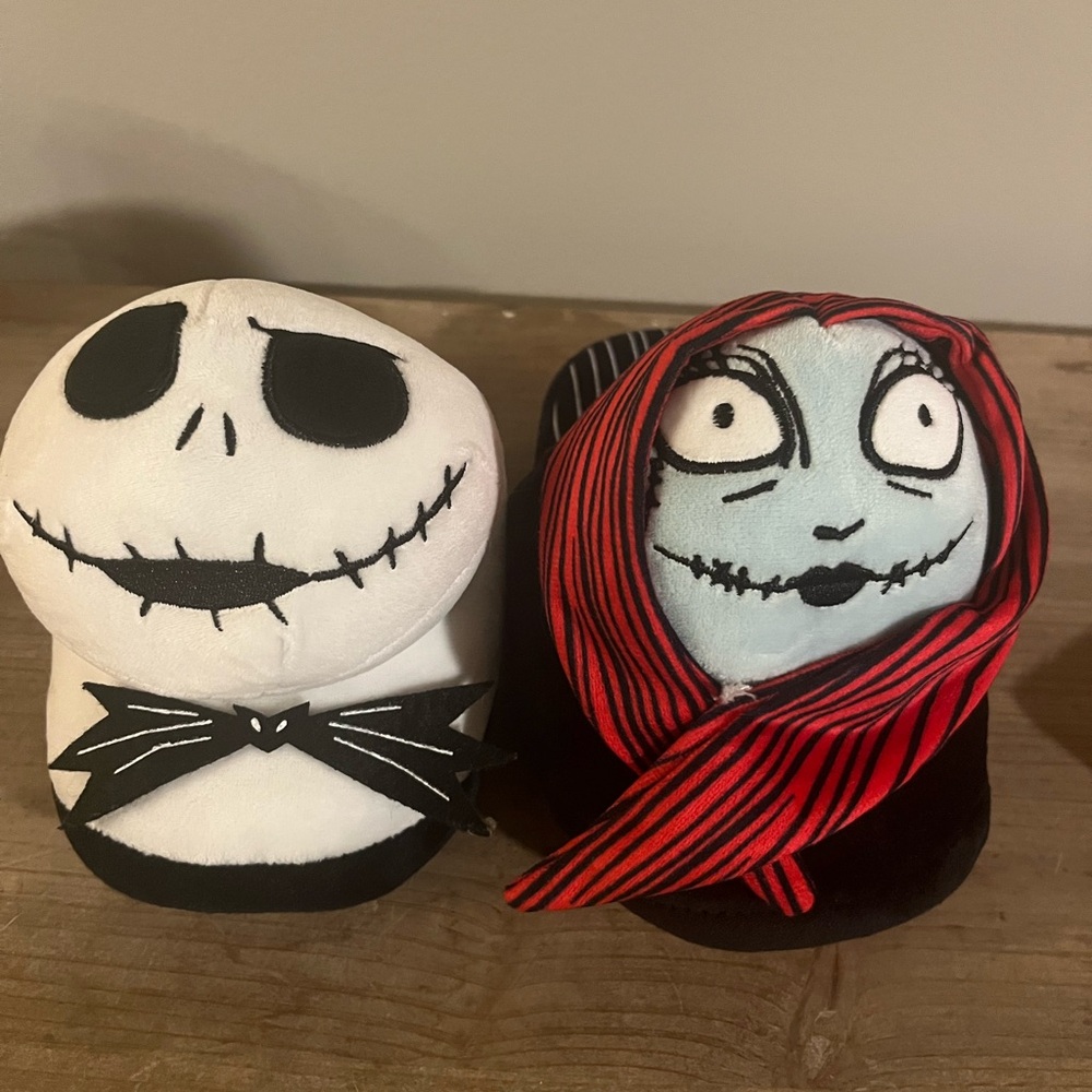 Disney Nightmare Before Christmas Kids Slippers - Black and‎ Red
